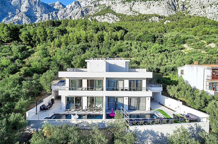 Vakantiehuis in Makarska mit Schöner Terrasse