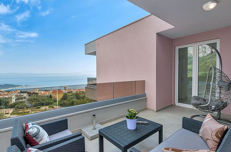 Vakantiehuis Villa mit beheiztem Pool und fünf Schlafzimmer