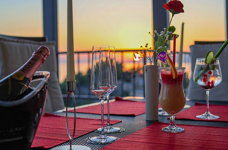 Appartement Penthousewohnung mit Whirlpool und Meerblick