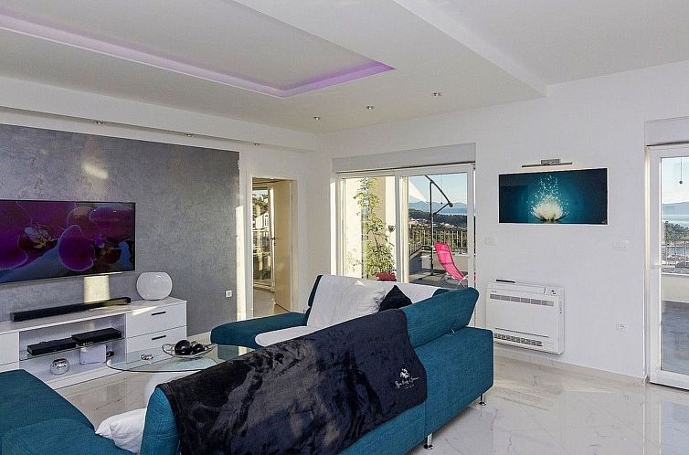 Appartement Penthousewohnung mit Whirlpool und Meerblick