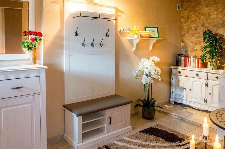 Vakantiehuis Schönes Haus in Makarska mit privatem Parkplat