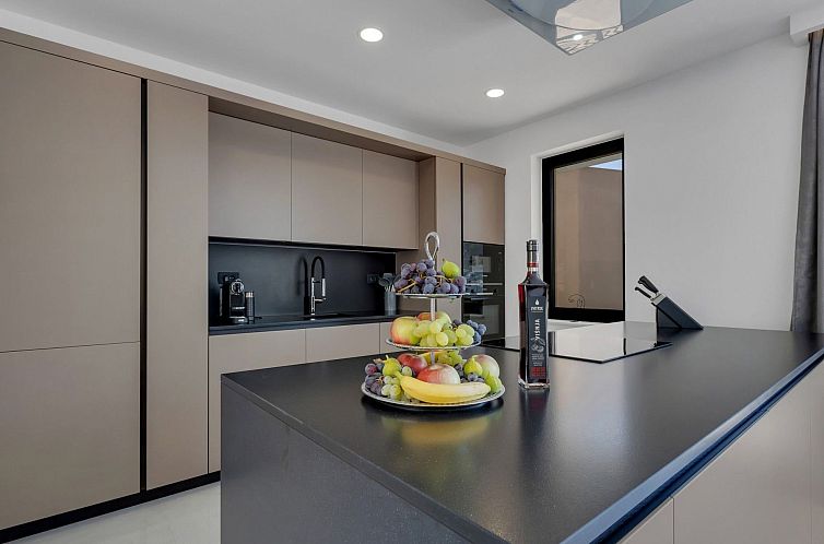 Vakantiehuis Villa Basak in Makarska