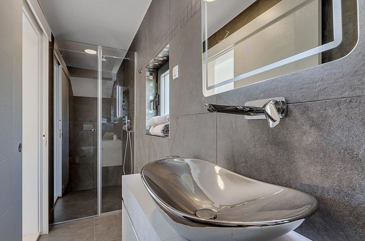 Vakantiehuis Villa Basak in Makarska