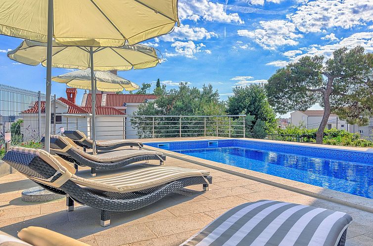 Vakantiehuis "Villa Rock" mit Blick auf das Wasser