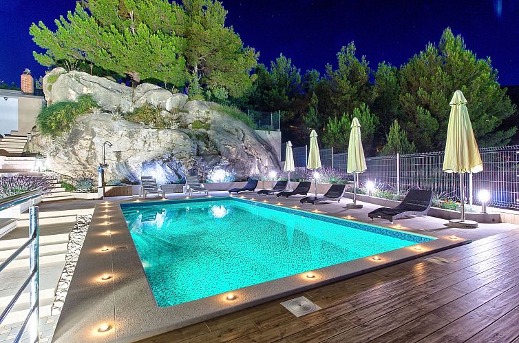 Vakantiehuis "Villa Rock" mit Blick auf das Wasser