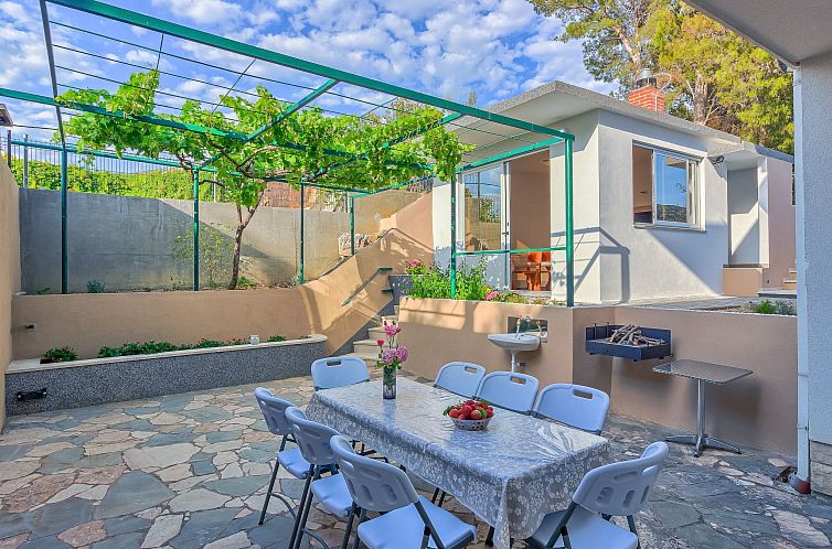 Vakantiehuis "Villa Rock" mit Blick auf das Wasser