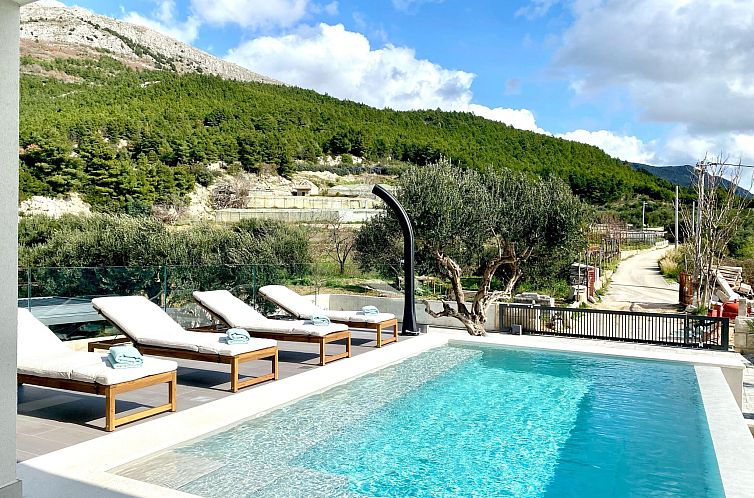 Vakantiehuis Villa mit beheiztem Infinity-Pool und Massaged?