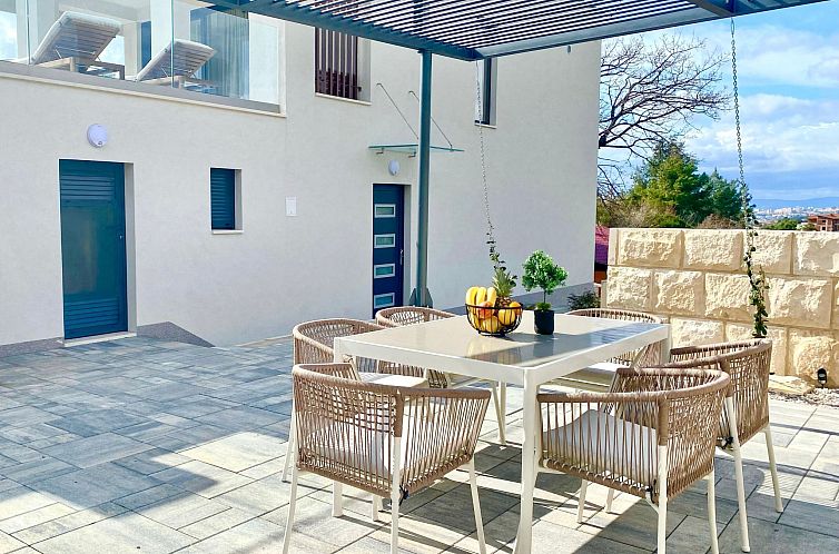 Vakantiehuis Villa mit beheiztem Infinity-Pool und Massaged?