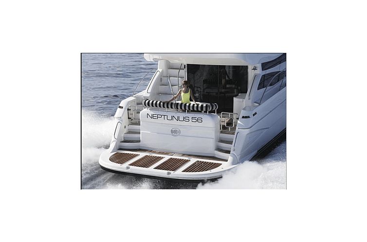 Appartement Hausboot mit Blick auf das Wasser