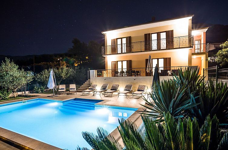 Unterkunft 1032433 - Ferienhaus Dalmatien - Vakantiehuis Ferienvilla 'Villa Dalmatica' in Split