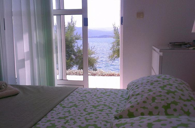 Appartement Vedran' Ferienwohnung mit Wasserblick
