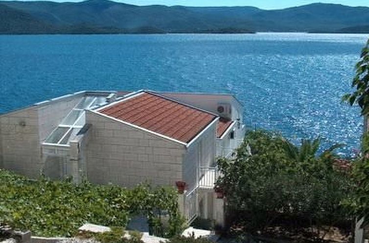 Appartement Vedran' Ferienwohnung mit Wasserblick