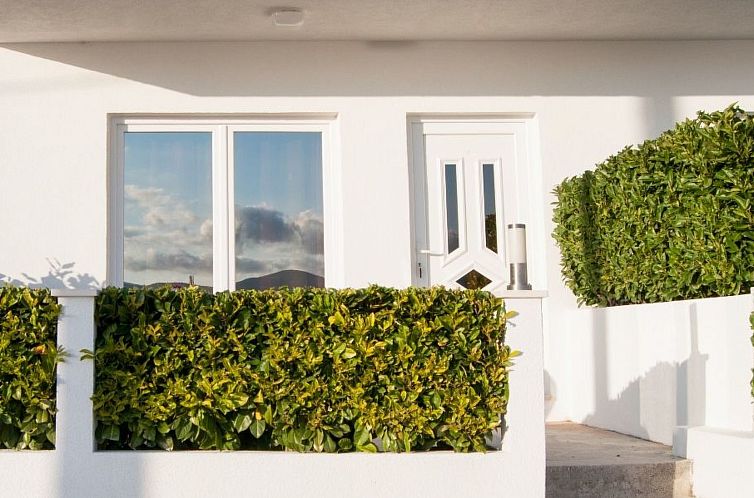 Appartement Moderne Ferienwohnung mit Meerblick