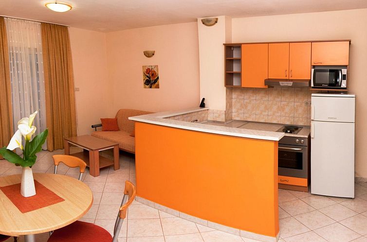 Appartement Modern eingerichtete Ferienwohnung orange
