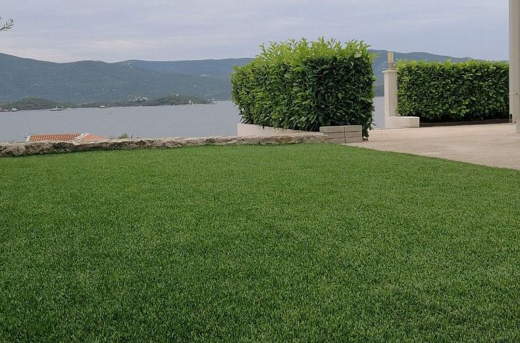 Appartement Modern eingerichtete Ferienwohnung orange