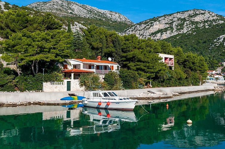 Vakantiehuis "Haus Gluscevic" direkt am Strand