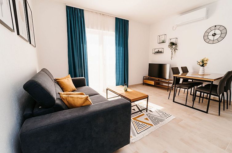 Unterkunft 10324411 - Appartement Dalmatien - Appartement Wohnung mit Blick auf das Wasser