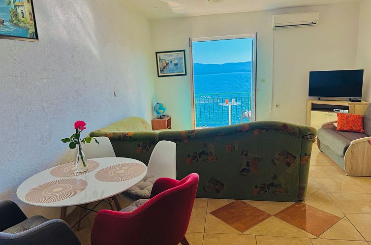 Appartement Angenehme Wohnung in Komarna mit privatem Parkpl