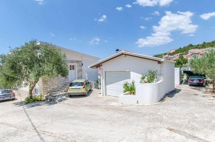 Appartement Angenehme Wohnung in Komarna mit privatem Parkpl