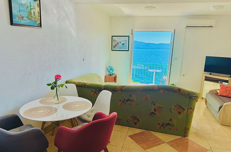Appartement Angenehme Wohnung in Komarna mit privatem Parkpl