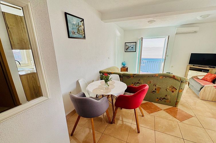 Appartement Angenehme Wohnung in Komarna mit privatem Parkpl