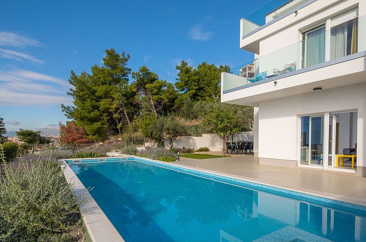 Vakantiehuis Ferienvilla "Elena" mit eigenem Pool