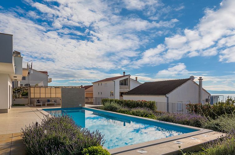 Vakantiehuis Ferienvilla "Elena" mit eigenem Pool