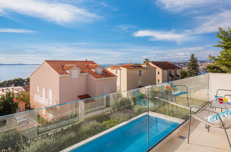 Vakantiehuis Ferienvilla "Elena" mit eigenem Pool