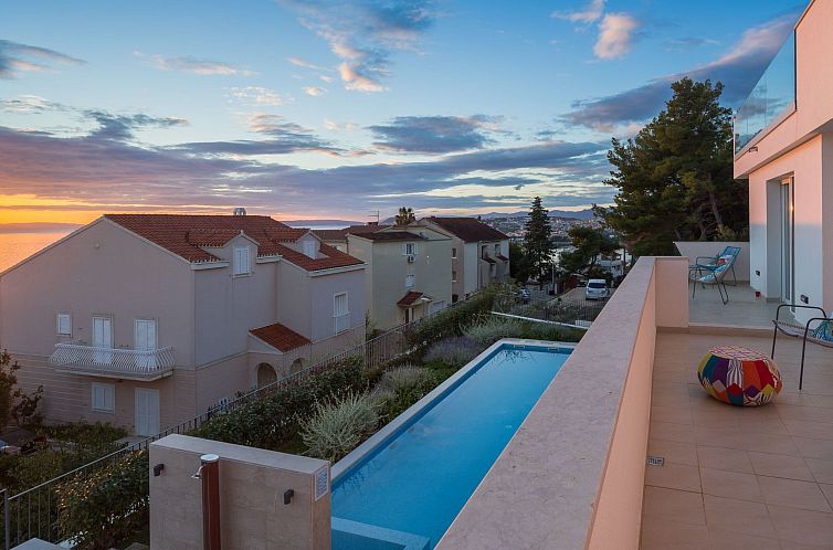 Vakantiehuis Ferienvilla "Elena" mit eigenem Pool