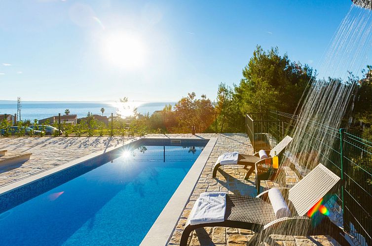 Vakantiehuis Luxuriöse Steinvilla mit privatem Swimmingpool