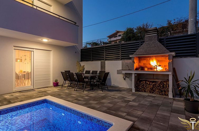 Vakantiehuis in Podstrana mit Privatem Pool