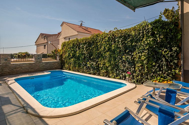 Unterkunft 1032454 - Ferienhaus Dalmatien - Vakantiehuis Villa "Petra" mit Blick auf das Wasser