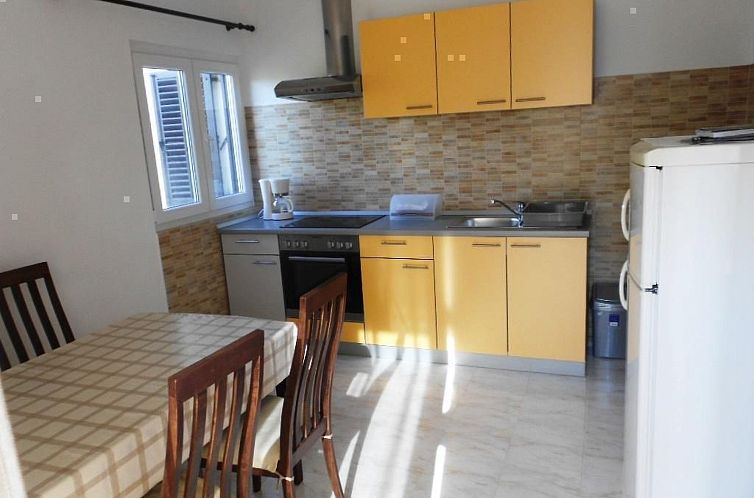 Appartement Große Wohnung in Podstrana mit Grill und Terras