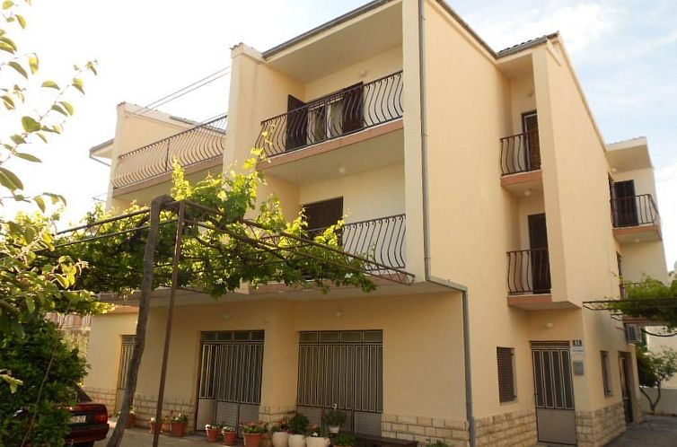 Appartement mit Balkon für fünf Personen