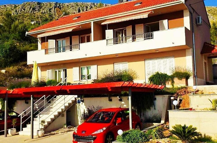 Appartement mit Terrasse und herrlichem Ausblick