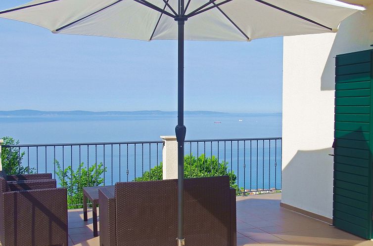 Vakantiehuis Ferienvilla mit Pool und Blick auf das Adriatis