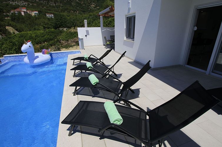 Vakantiehuis Villa Domus mit privatem beheiztem Infinity-Poo