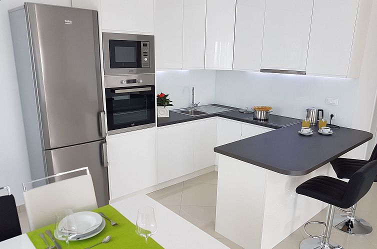 Vakantiehuis Villa Domus mit privatem beheiztem Infinity-Poo