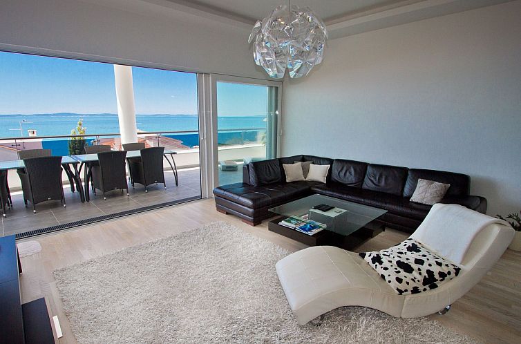 Vakantiehuis Charmantes Ferienhaus mit grünem Garten