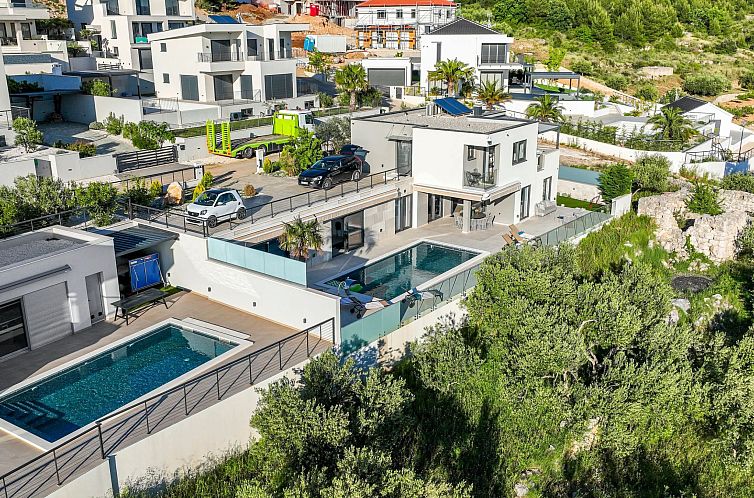 Vakantiehuis Exklusive Villa Magic mit beheiztem Pool und Sa