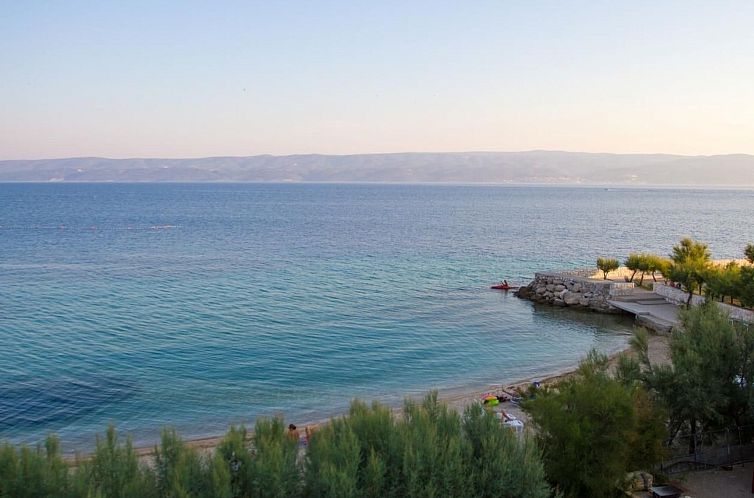 Appartement Große Ferienwohnung in Duće mit Privatem Balko