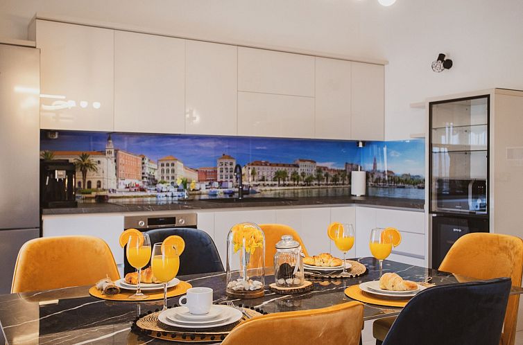 Unterkunft 10325104 - Ferienhaus Dalmatien - Vakantiehuis Luxuriöses Ferienhaus Lucija mit Jacuzzi