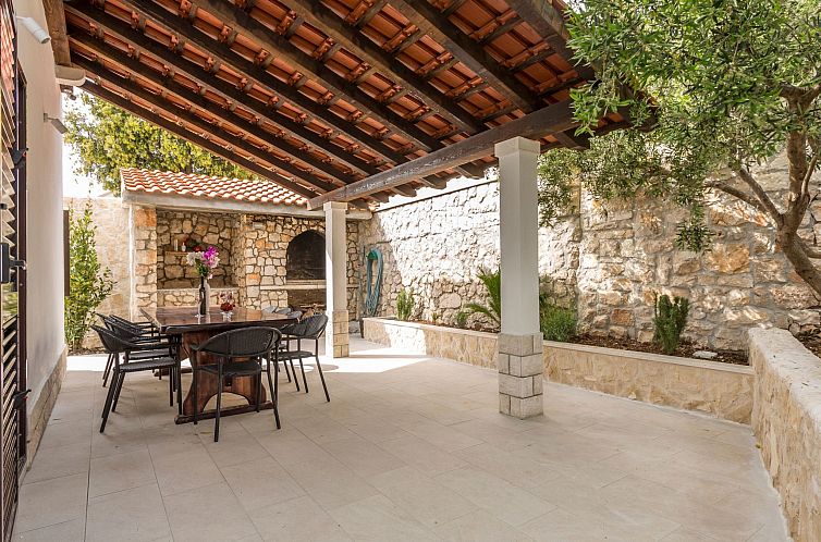Vakantiehuis mit Privatpool für 9 Personen ca. 95 m&sup2; i