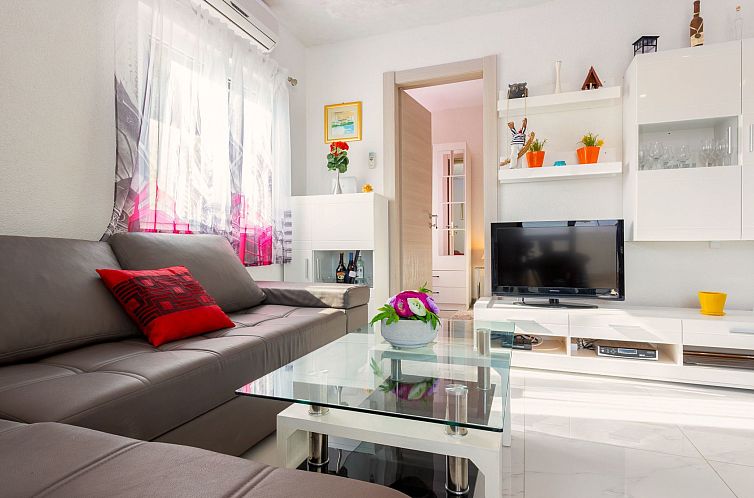 Vakantiehuis mit Privatpool für 9 Personen ca. 95 m&sup2; i