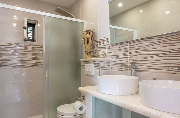 Vakantiehuis mit Privatpool für 9 Personen ca. 95 m&sup2; i