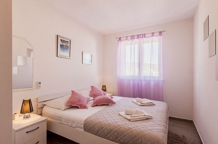 Vakantiehuis mit Privatpool für 9 Personen ca. 95 m&sup2; i