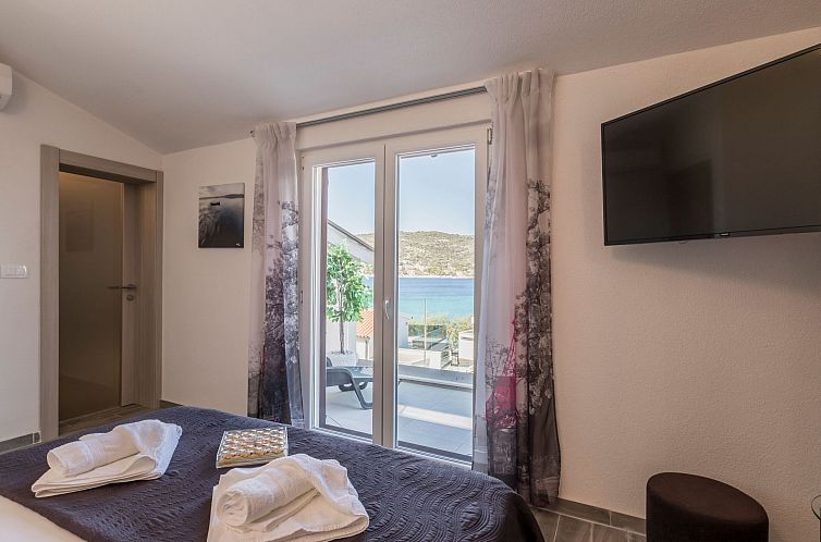 Vakantiehuis mit Privatpool für 9 Personen ca. 95 m&sup2; i