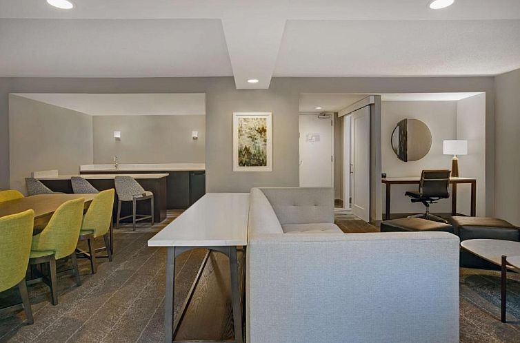 Hilton Peachtree City Atlanta Hotel & Conference Center