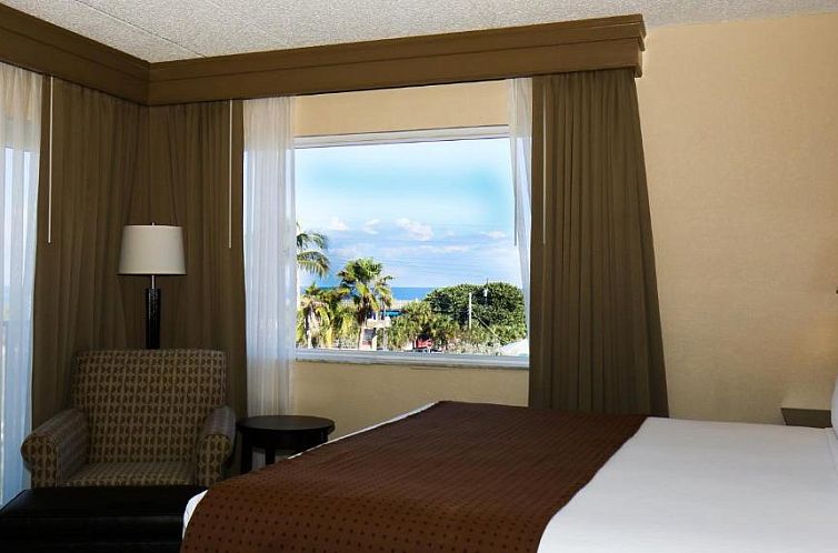 Holiday Inn Express North Palm Beach-Oceanview, an IHG Hotel
