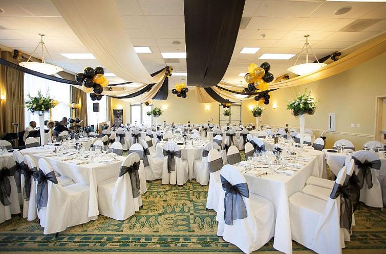 DoubleTree by Hilton Hotel & Spa Napa Valley - American Cany